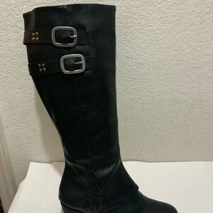 New Muk Luks Boots Black Leather Block Heel  Buckles  size 9 M